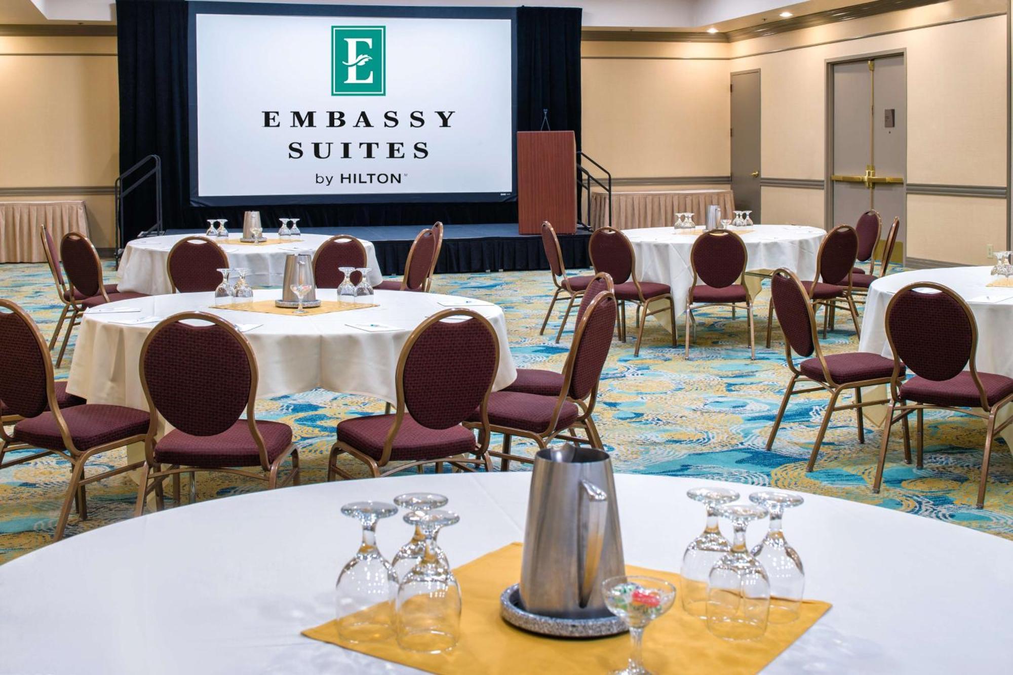 Embassy Suites By Hilton Seattle - Tacoma International Airport Tukwila Exterior photo