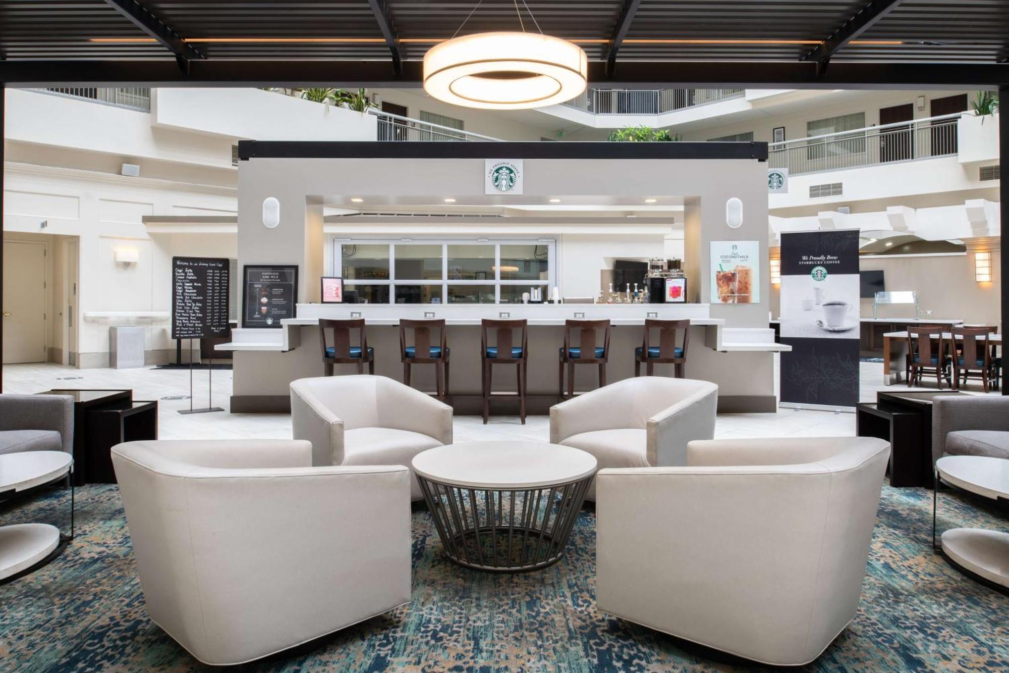 Embassy Suites By Hilton Seattle - Tacoma International Airport Tukwila Exterior photo