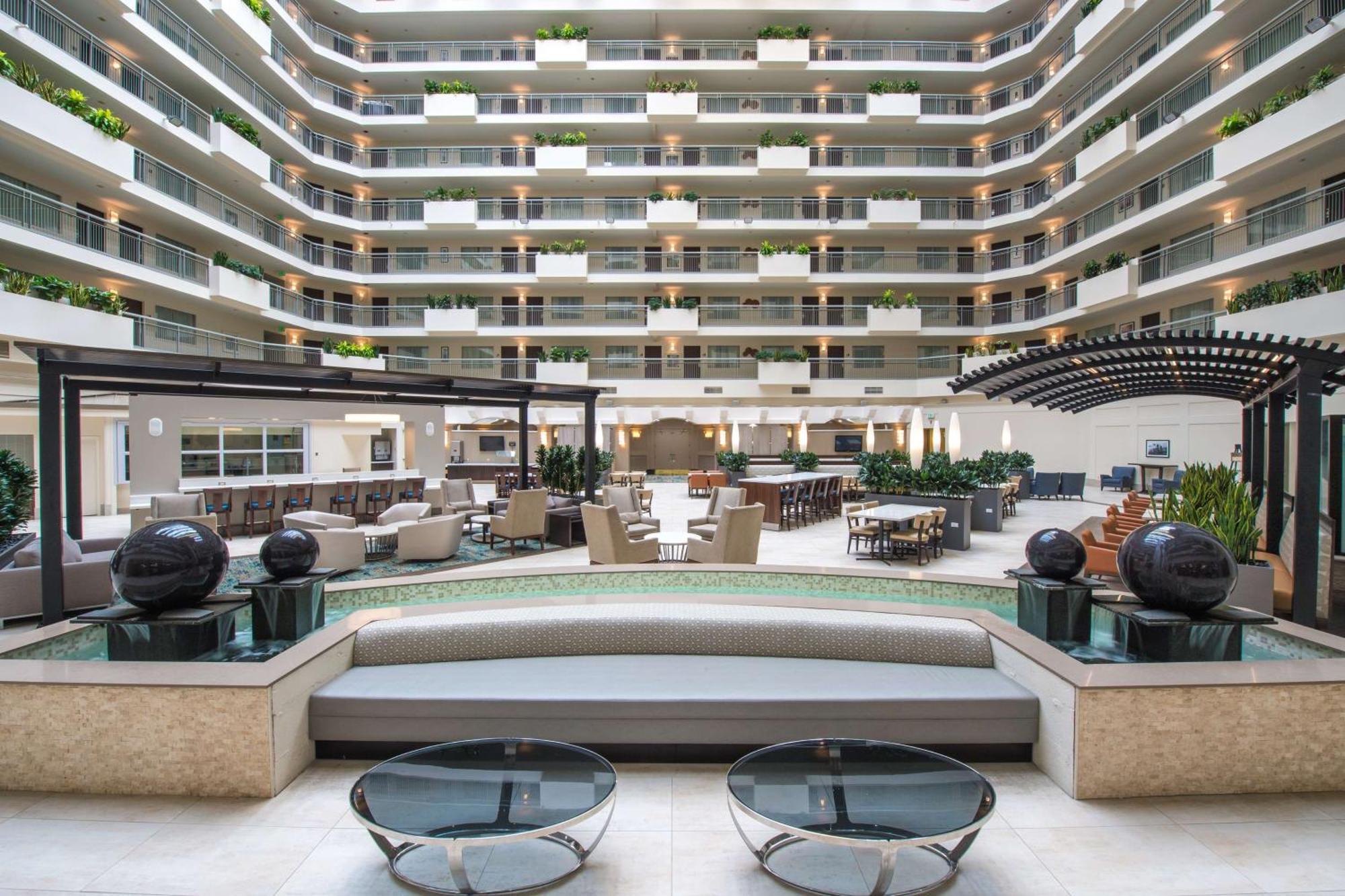 Embassy Suites By Hilton Seattle - Tacoma International Airport Tukwila Exterior photo